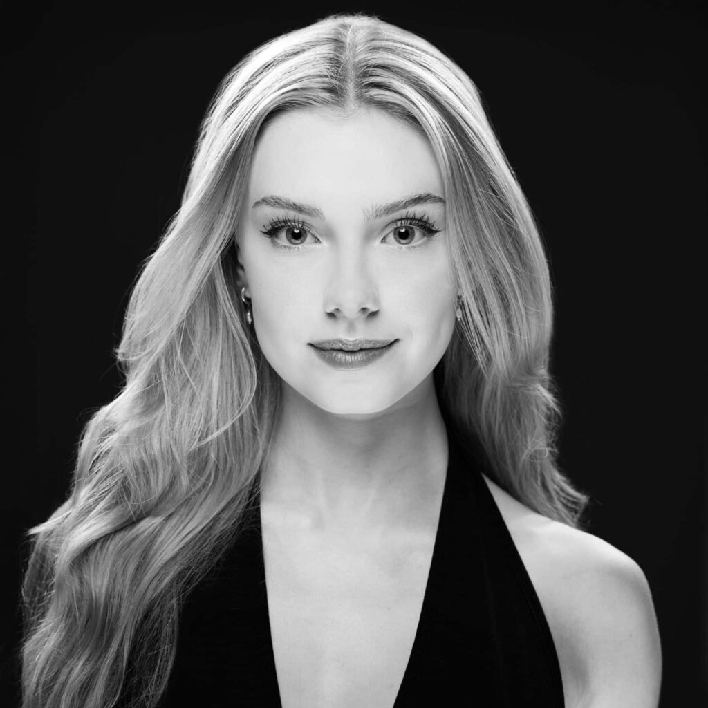 Photo of Chloe Kinzler