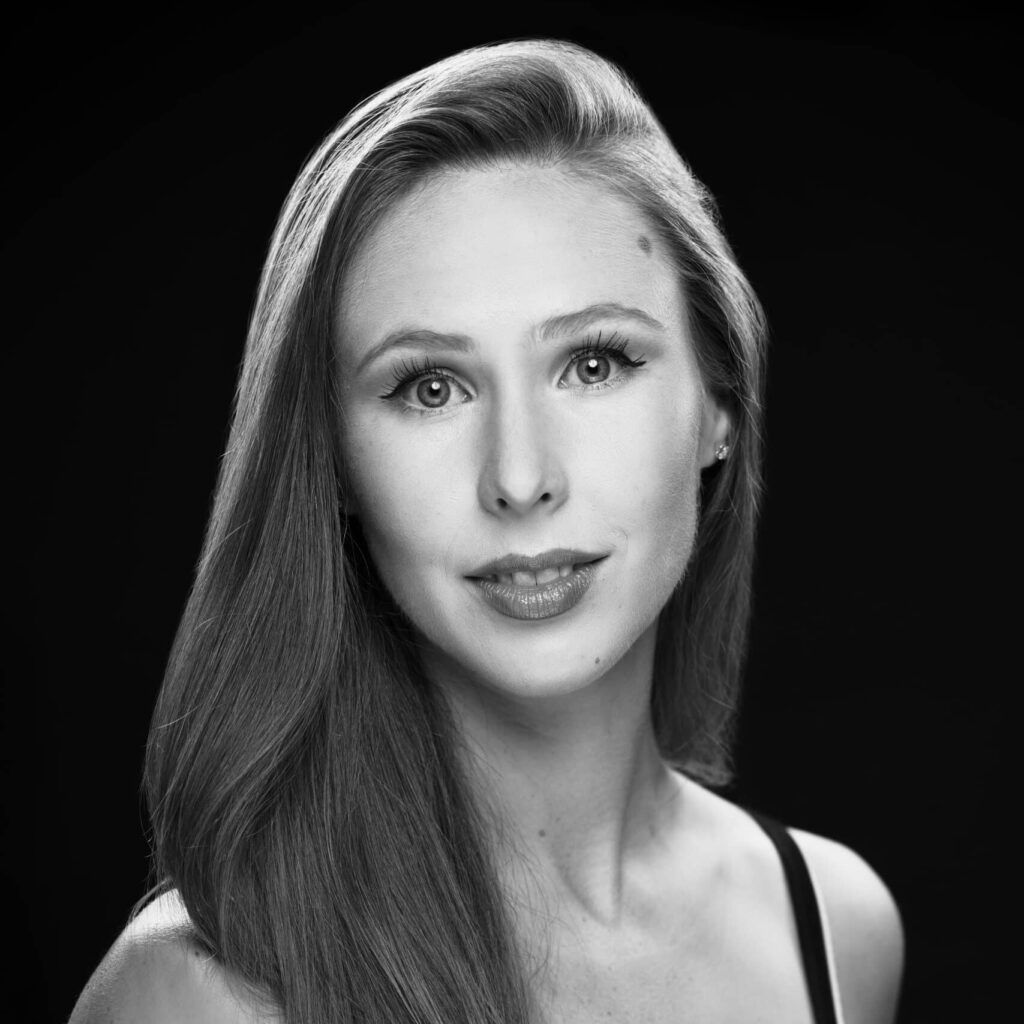 Photo of Jennifer Grace